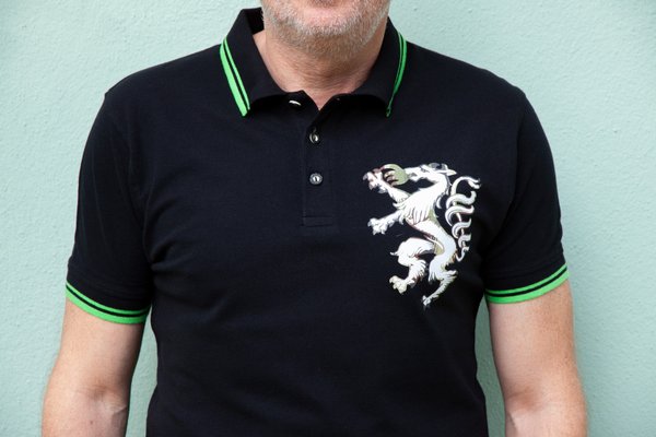 Schwarzes Polo Shirt mit hellgrünen Streifen